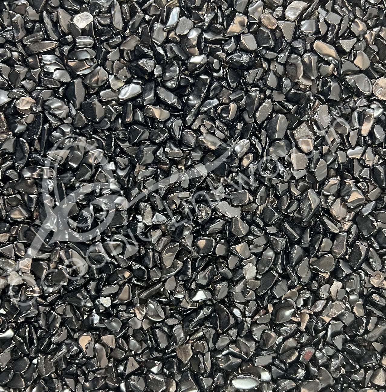 Tiny obsidian pieces