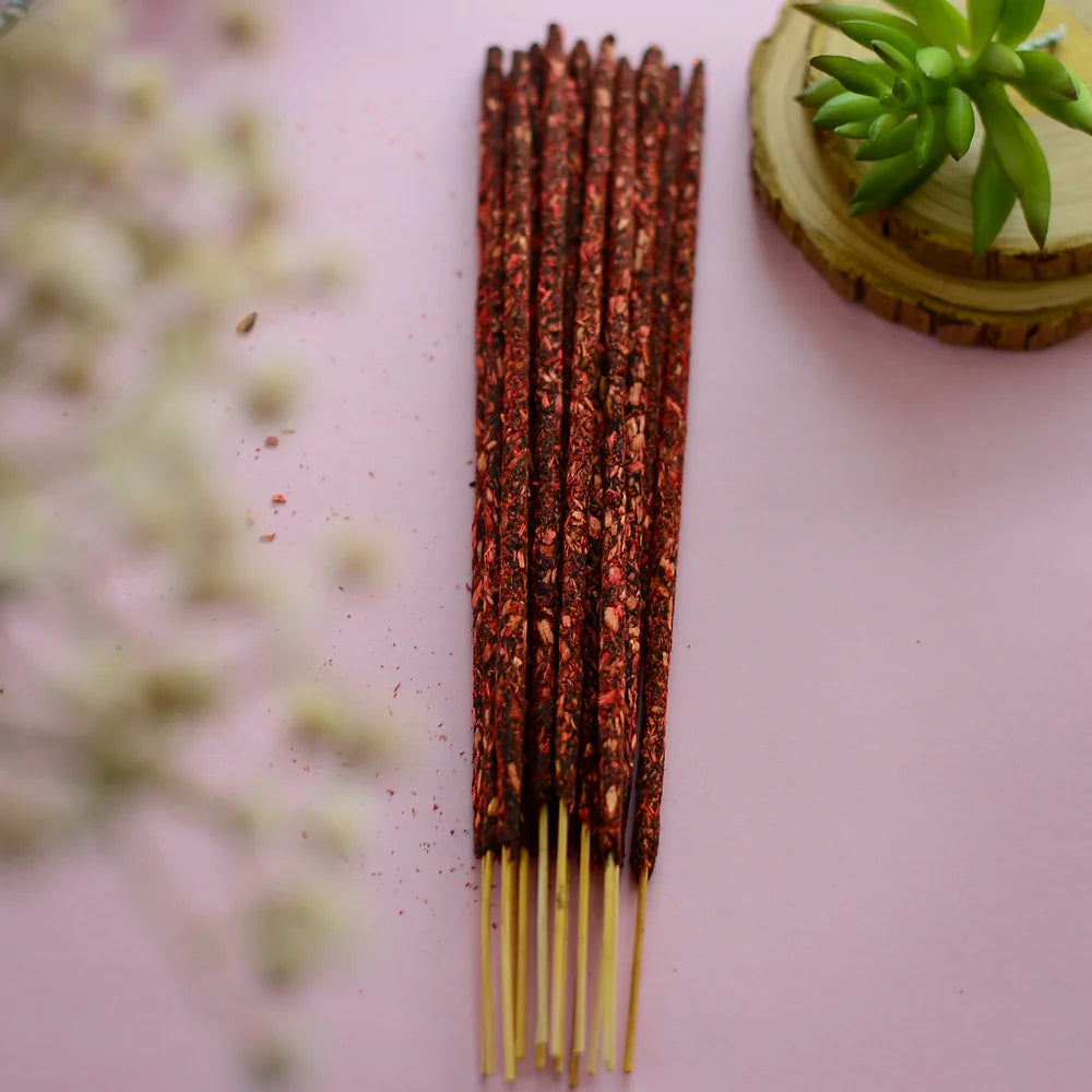 Image of a bunch of Palo Santo scented incense sticks