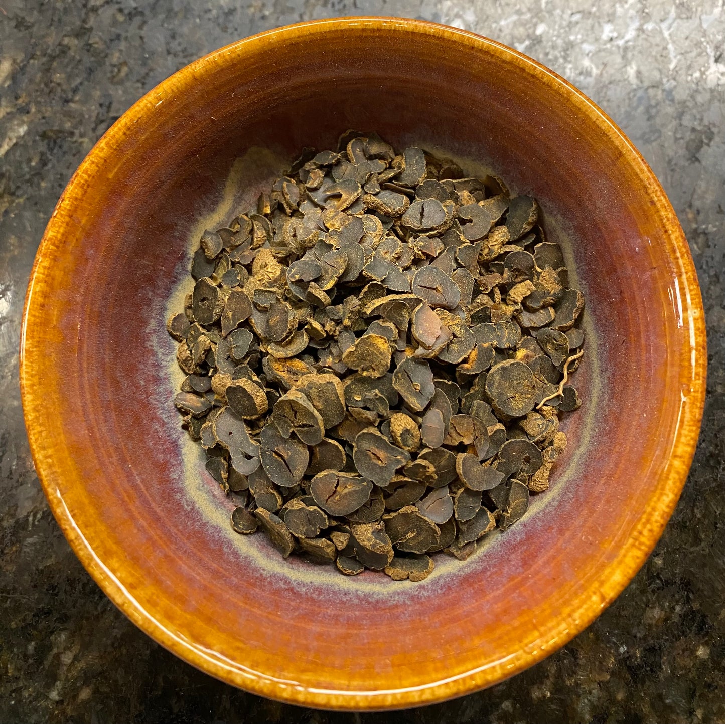 Corydalis Root Cut & Sifted brown slices