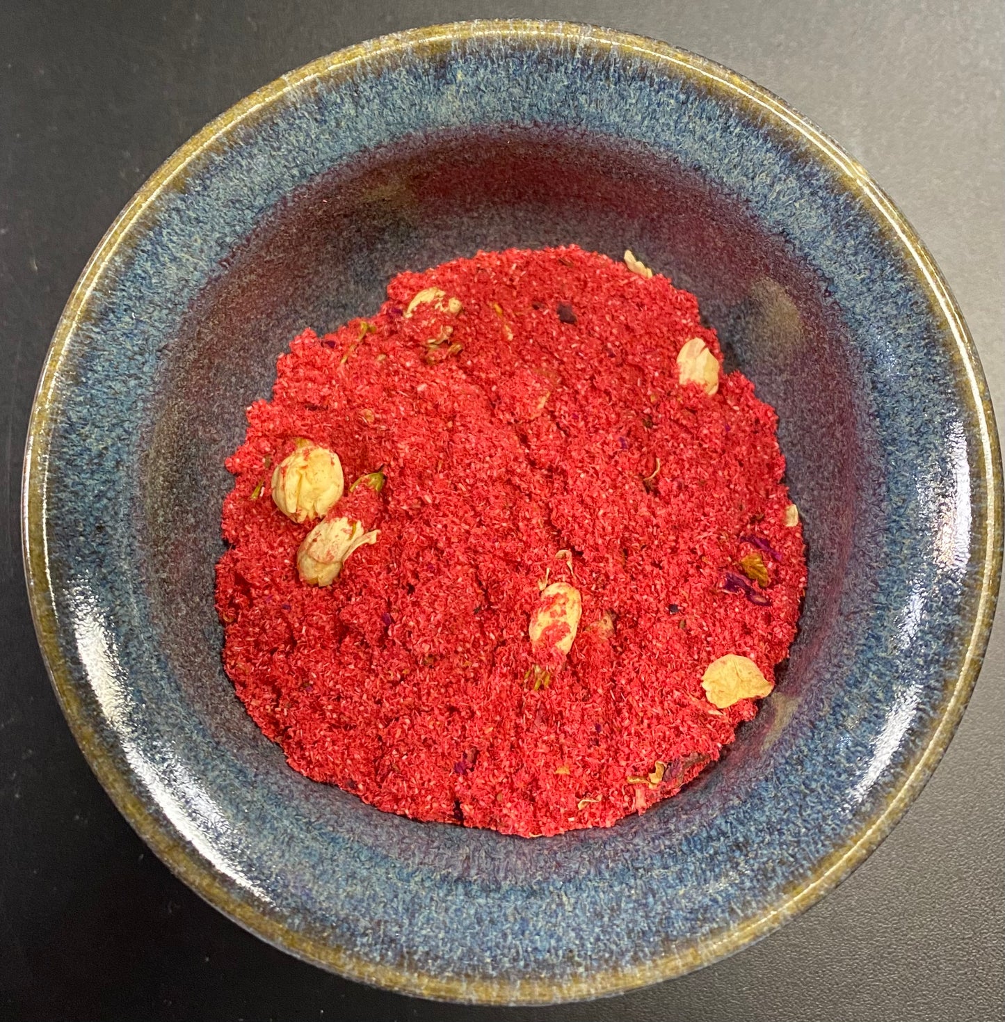 Attraction Incense powder red with jasmine buds