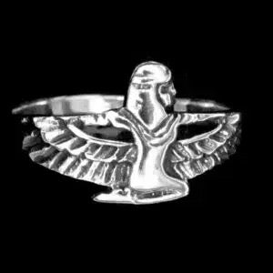 Ring Isis Wings on a black background