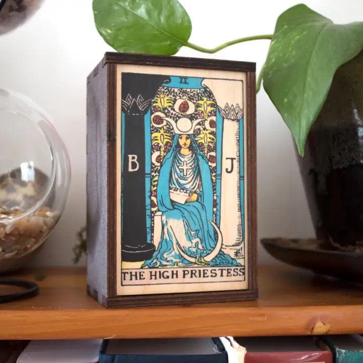 Tarot Box The High Priestess Card