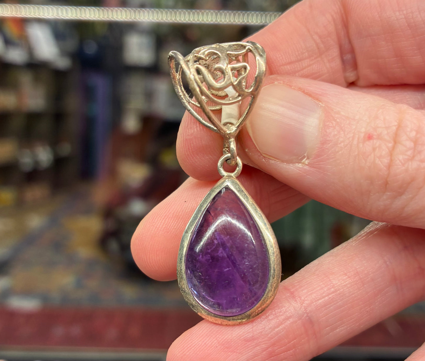 Pendant Amethyst Tear Lace