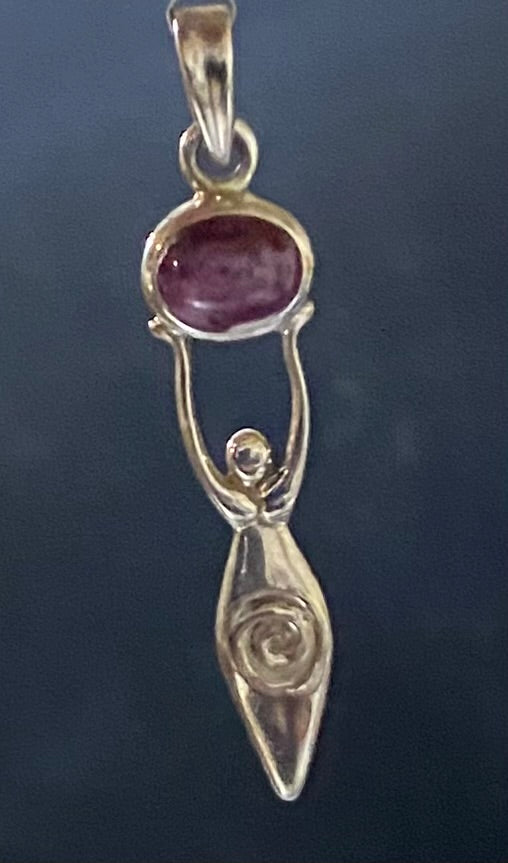 Pendant Ruby Star Goddess