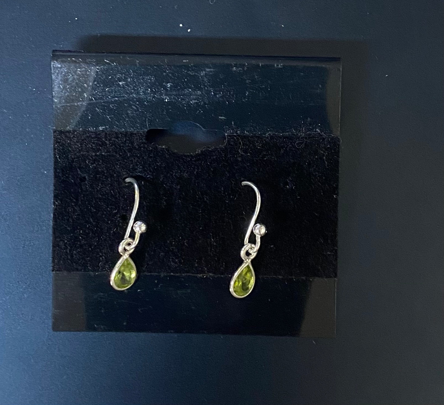 Earring Peridot Drop
