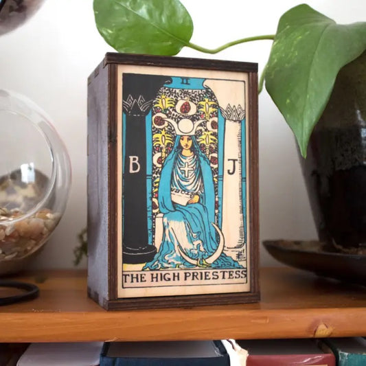 Tarot Box The High Priestess Card
