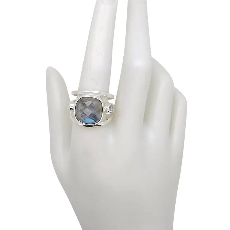 Ring Labradorite Faceted on a hand