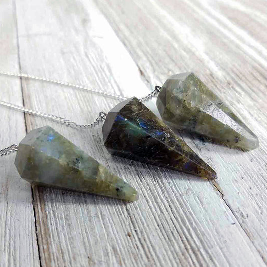 Pendulum Labradorite